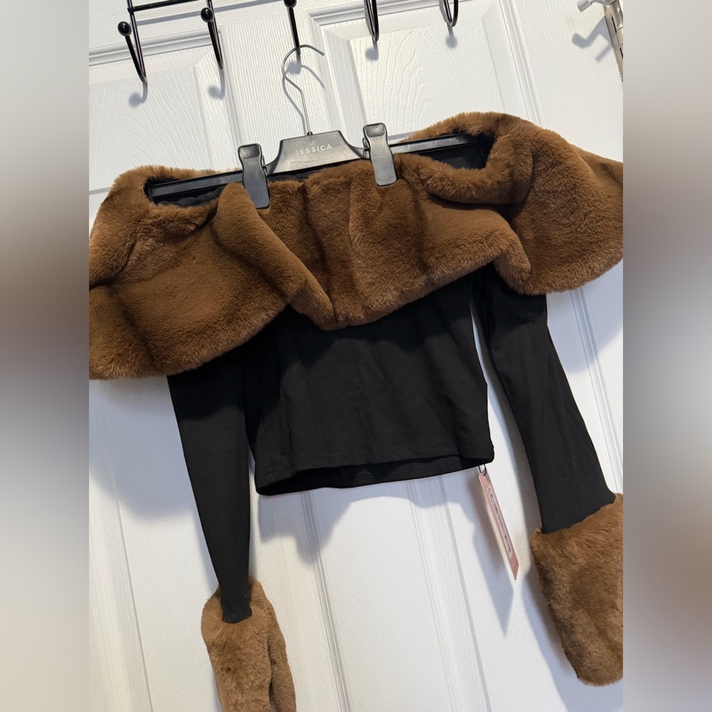 Black and Brown Faux Fur Long Sleeve Top - Picture 8 of 10